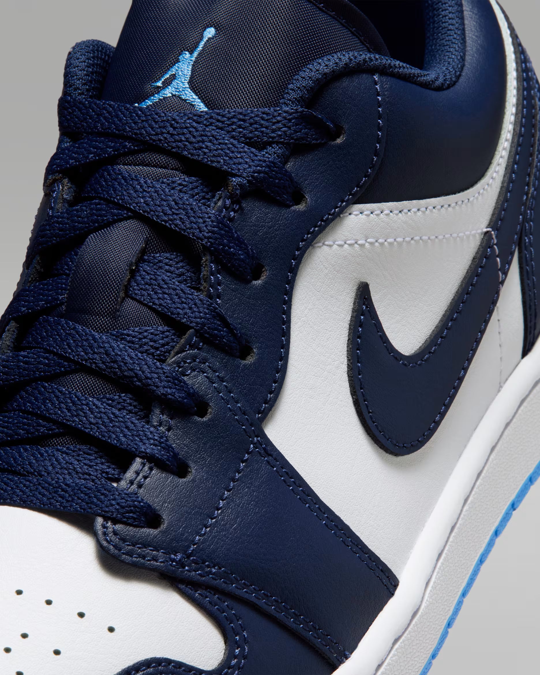 Air Jordan 1 Low MIDNIGHT NAVY