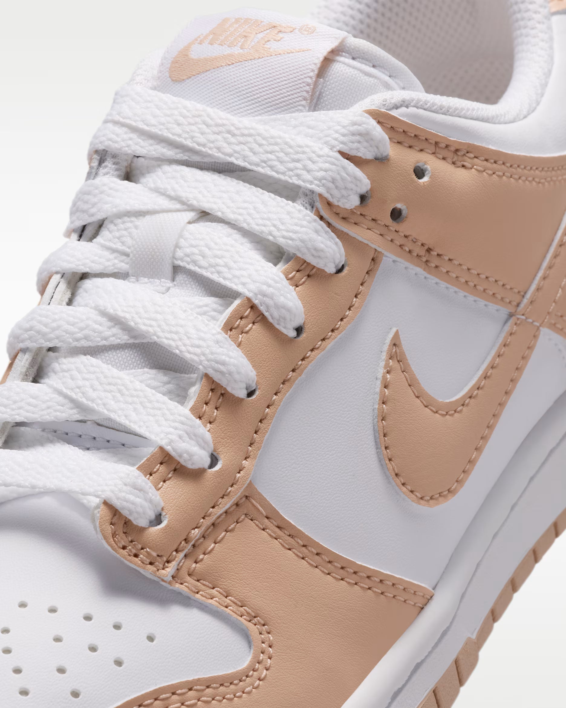 Nike Dunk Low BEIGE SHIMMER