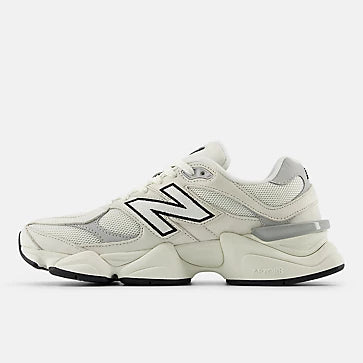 New Balance 9060 SEA SALT RAINCLOUD