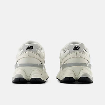 New Balance 9060 SEA SALT RAINCLOUD